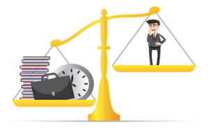 Licenziamento-illegittimo-si-puo-chiedere-il-risarcimento-del-danno-370x230